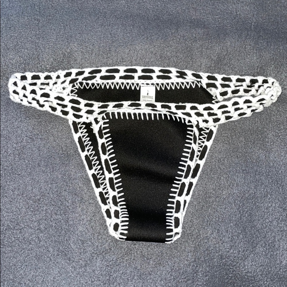 Bathing suit bottoms